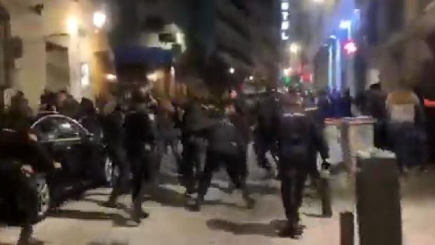 Disturbios en Madrid de radicales independentistas: cuatro detenidos y un agente herido