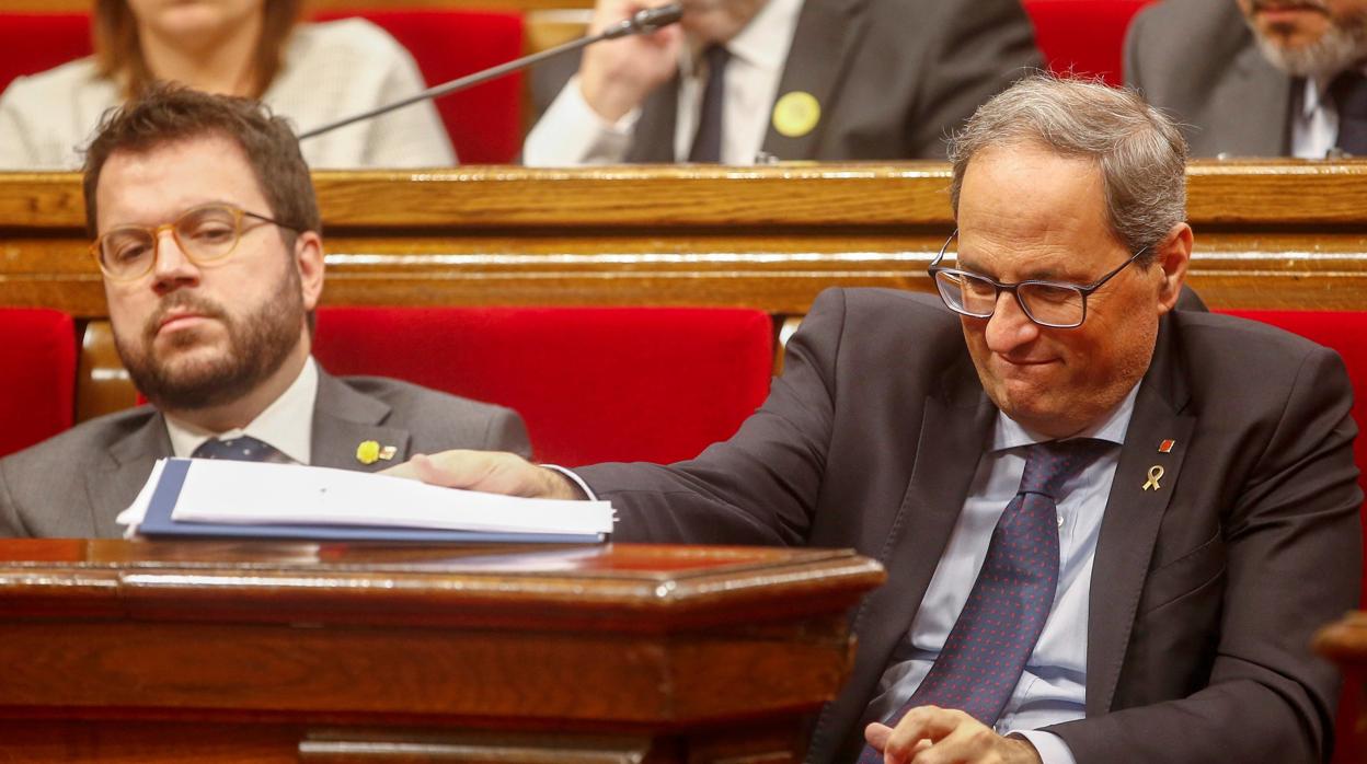 Quim Torra, ayer en el Parlamento de Cataluña junto a Pere Aragonès