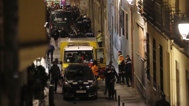 Tiroteo a la salida de un «after» ilegal en Lavapiés