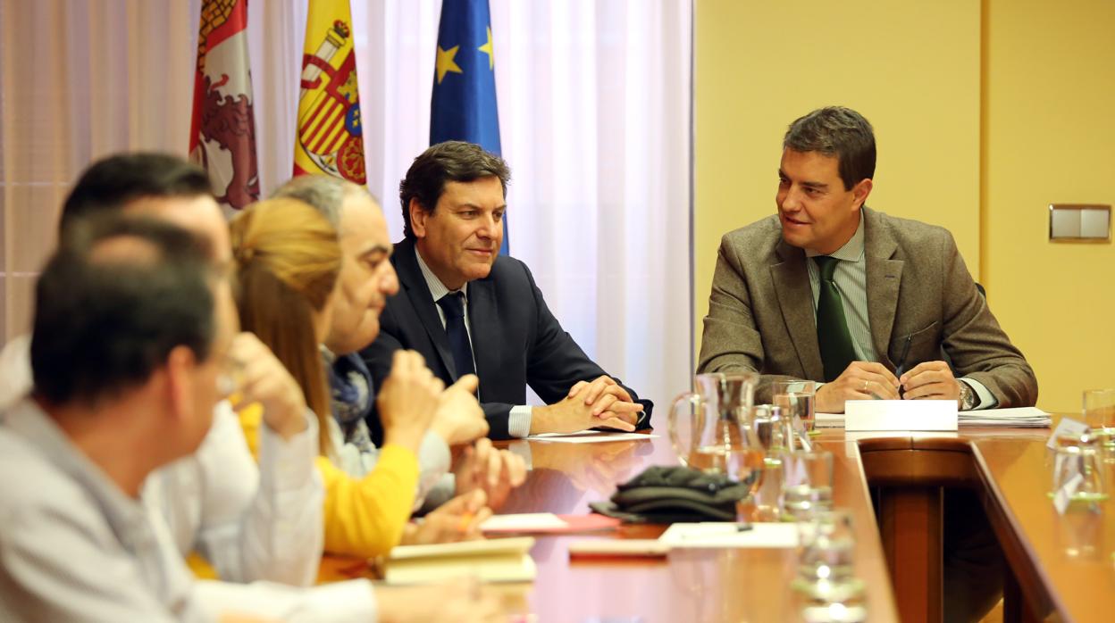 Carriedo e Ibañez, esta tarde junto a los representantes sindicales