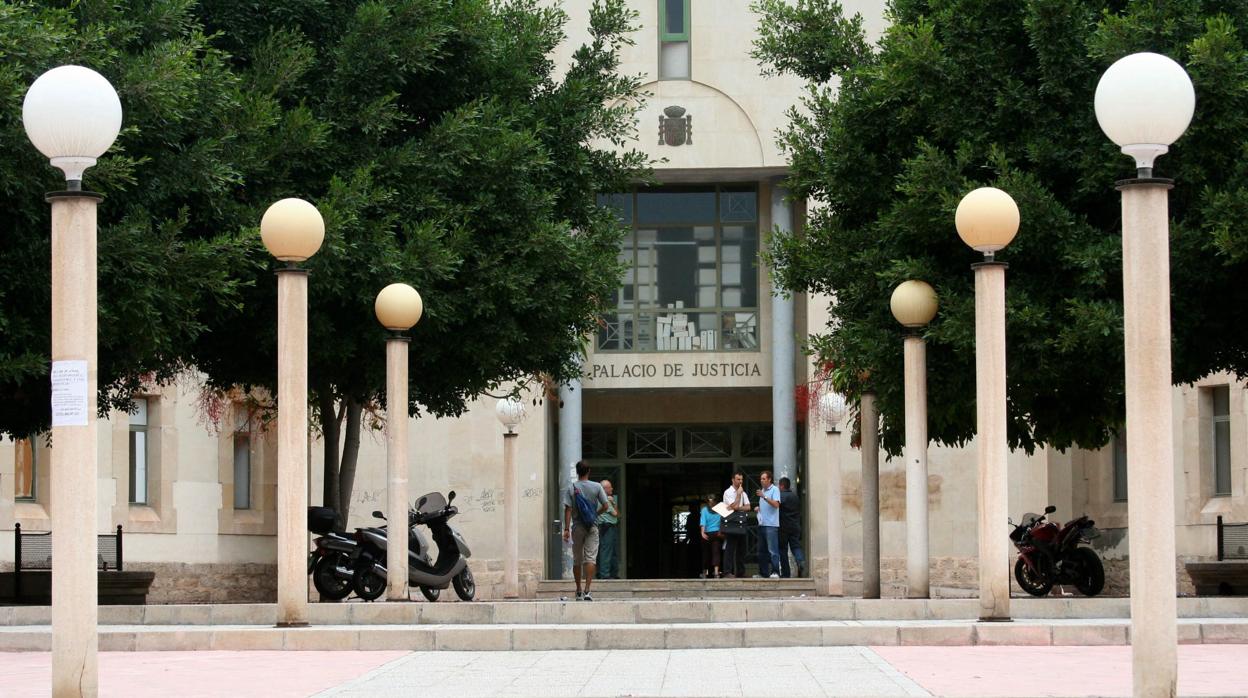 Imagen de archivo del Palacio de Justícia de Alicante