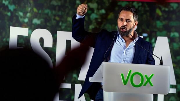 La Junta Electoral Central obliga a Vox y Más País a retirar sus anuncios en Facebook