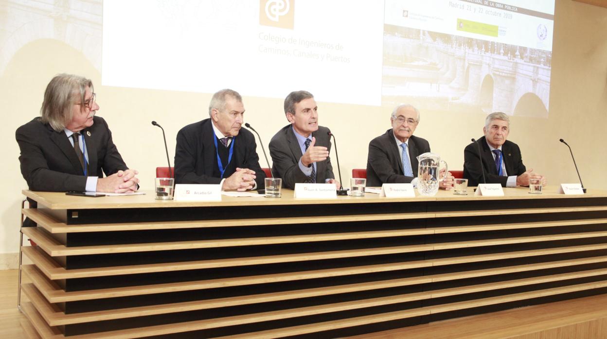 El secretario de Estado de Infraestructuras, Pedro Saura, en el I Foro del Patrimonio Cultural de la Obra Pública