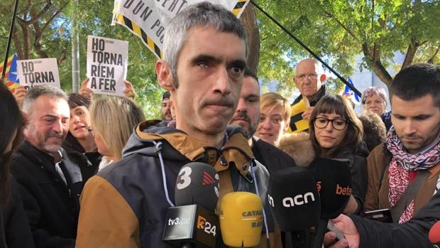 El candidato de Junts per Catalunya al Senado pide la dimisión del consejero de interior de Torra