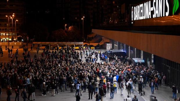 Los CDR bloquearon los accesos a la estación de Sants durante varias horas