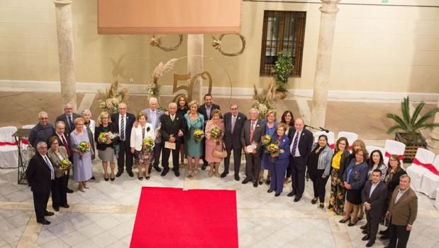 Ocho matrimonios de Torrijos, homenajeados en sus bodas de oro