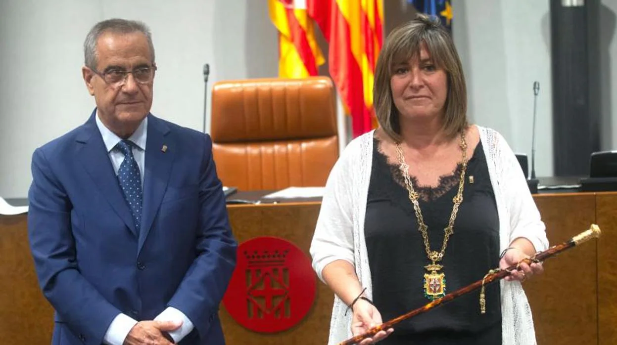 Un pacto entre PSC y JpC propició que Núria Marín gobernara en la Diputación de Barcelona