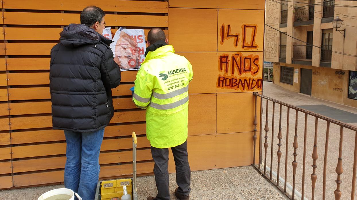 Pintadas en la sede del PSOE de Salamanca