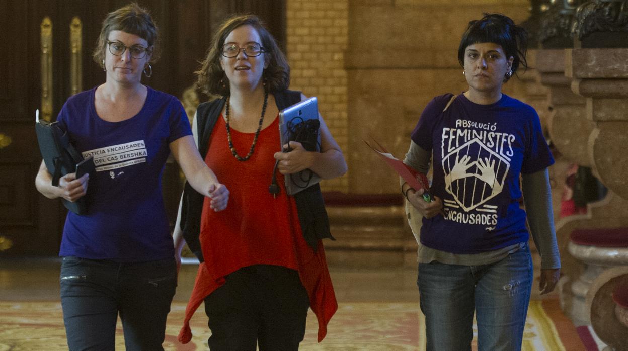 La diputada de la CUP, Anna Gabriel en el Parlament