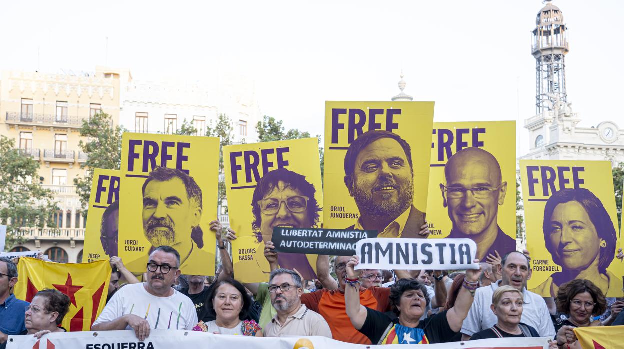 Imagen de dirigentes de ERPV durante una protesta celebrada en Valencia el pasado 14 de octubre