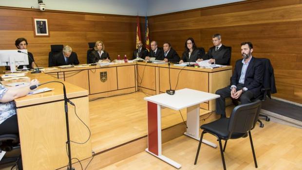 La juez del caso del crimen de la viuda de la CAM trabaja en la redacción de la sentencia
