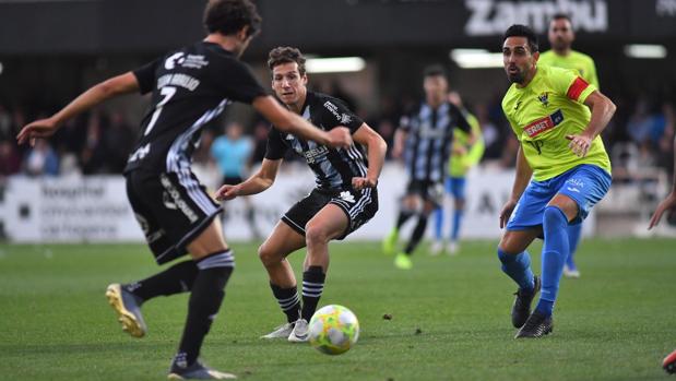 2-2: El Talavera se lleva un punto del campo del líder, el Cartagena