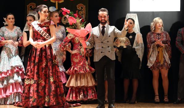 Desfile de moda en Infantes contra la pobreza en Perú