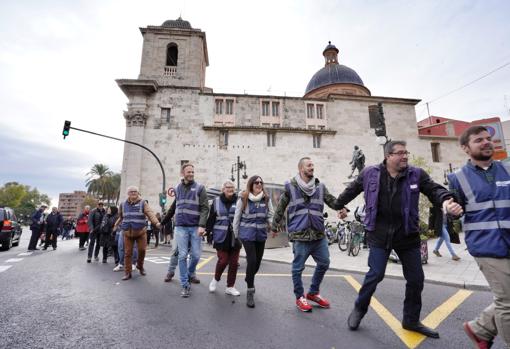 Cadena humana en las calles de Valencia este viernes