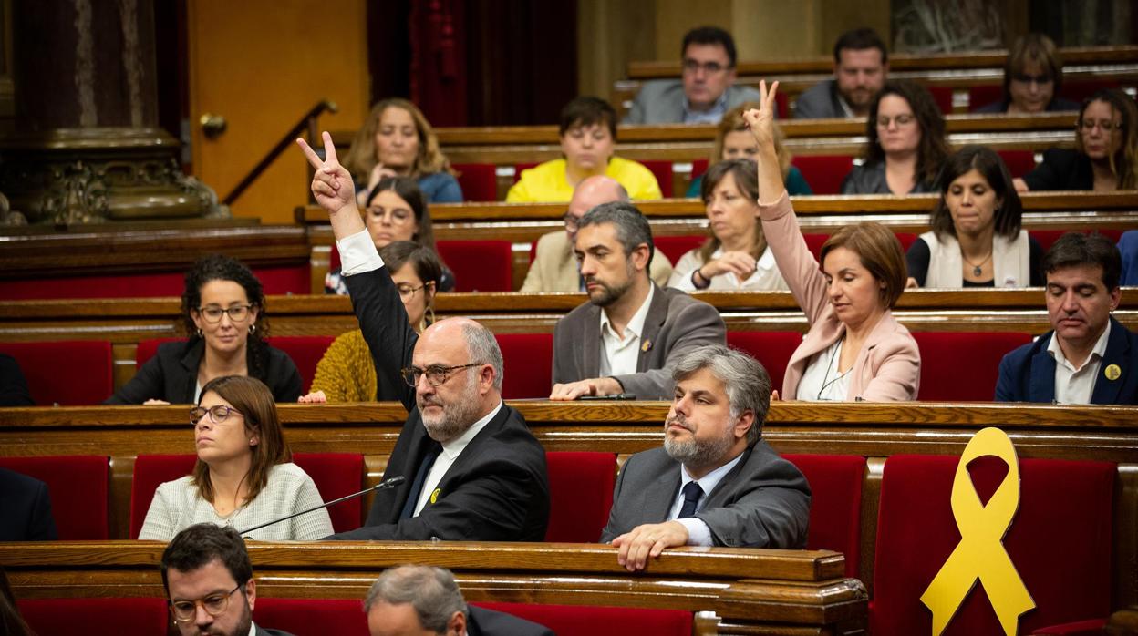 Una votación reciente en el Parlamento catalán
