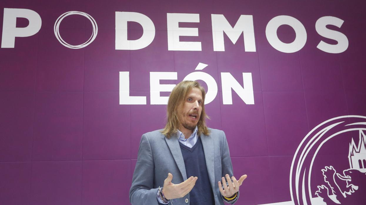 Pablo Fernández, durante una rueda de prensa en León