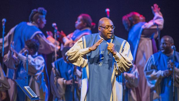 Los grandes del gospel celebran un cuarto de siglo cantando en Madrid