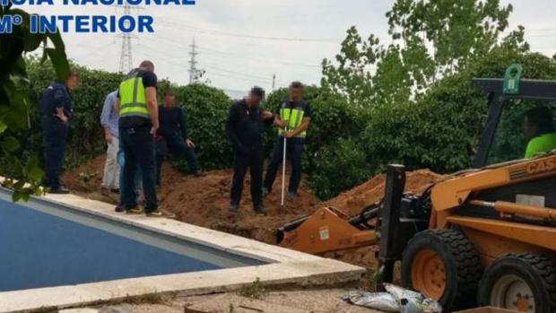 Se enfrenta a 12 años de prisión por matar en Illescas a un amigo que disolvió en ácido dentro de un barril