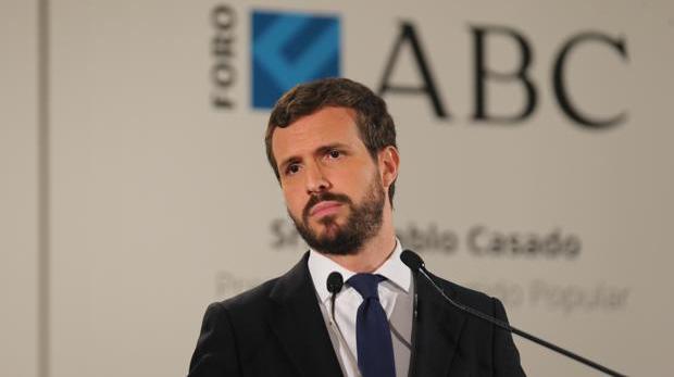 Casado confirma el «no» a Sánchez, «el peor socialista en 40 años», que amenaza con «volar el sistema»