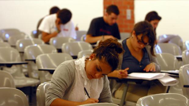 PISA 2018: Cataluña registra los peores resultados en ciencias y matemáticas de los últimos años