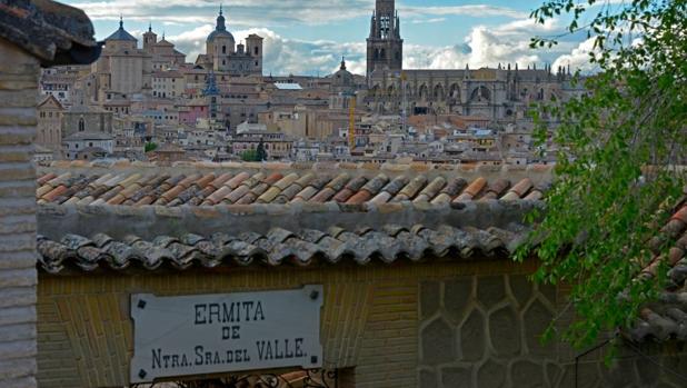 La Cofradía del Valle celebrará misas todos los meses en la ermita