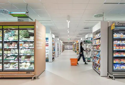 Consum estrena su nuevo modelo de supermercado