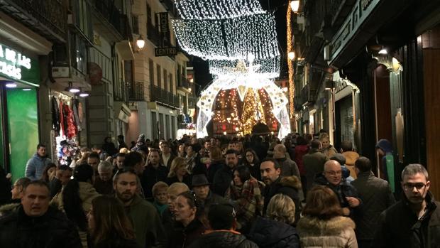 Tolón dice que «ha habido más gente este puente que en el Corpus»