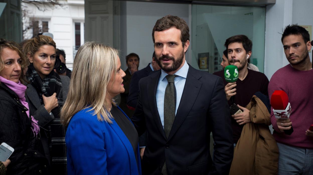 Pablo Casado, junto a Marimar Blanco en un acto de las víctimas del terrorismo