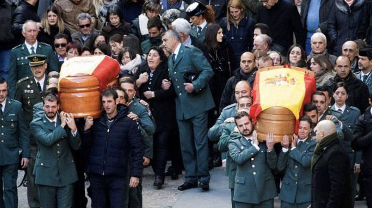 Imagen del funeral de los dos guardias civiles asesinados en Teruel por Igor el Ruso, en diciembre de 2017