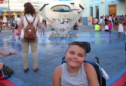 Pelayo, en el parque de temático Warner, en Madrid, el pasado agosto