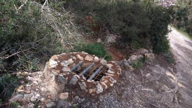 Un hombre caído a un pozo sin agua es rescatado por los bomberos en Ciudad Real
