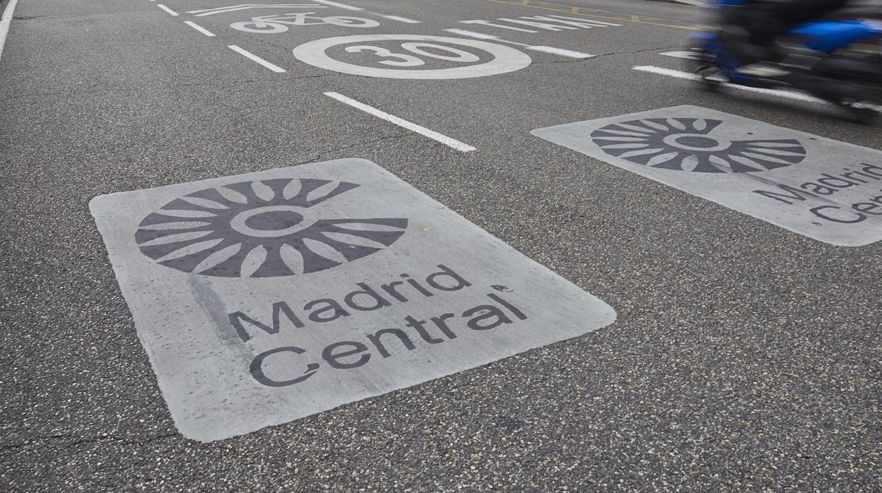 Almeida abre dos calles en Madrid Central: libre circulación en Mártires de Alcalá y Seminario de Nobles