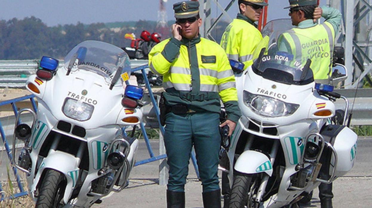 Detenido un hombre semiincosciente que trataba de huir por mar en La Coruña