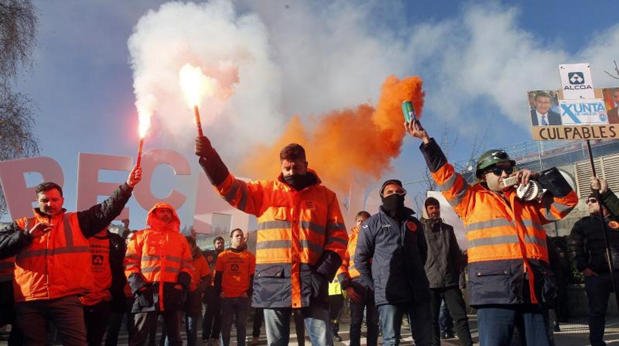 Una protesta de los trabajadores de Alcoa de La Coruña