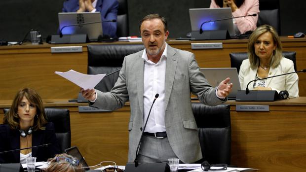 Rechazo total de Navarra Suma al pacto de PSOE y PNV