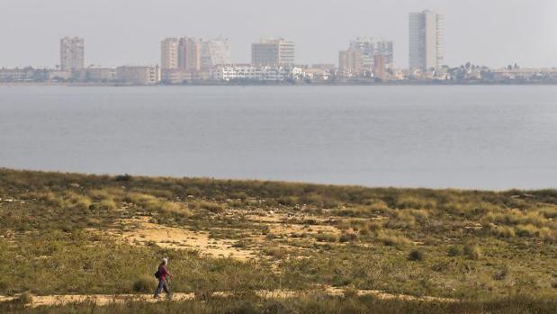 La huerta de Europa se rebela contra las restricciones ambientales