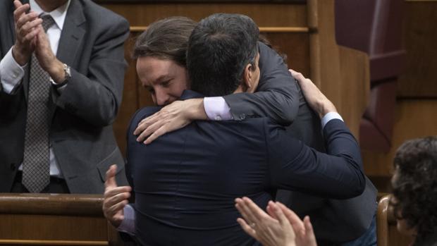 Sánchez asume la doctrina de Iglesias y el Congreso se rompe en dos mitades