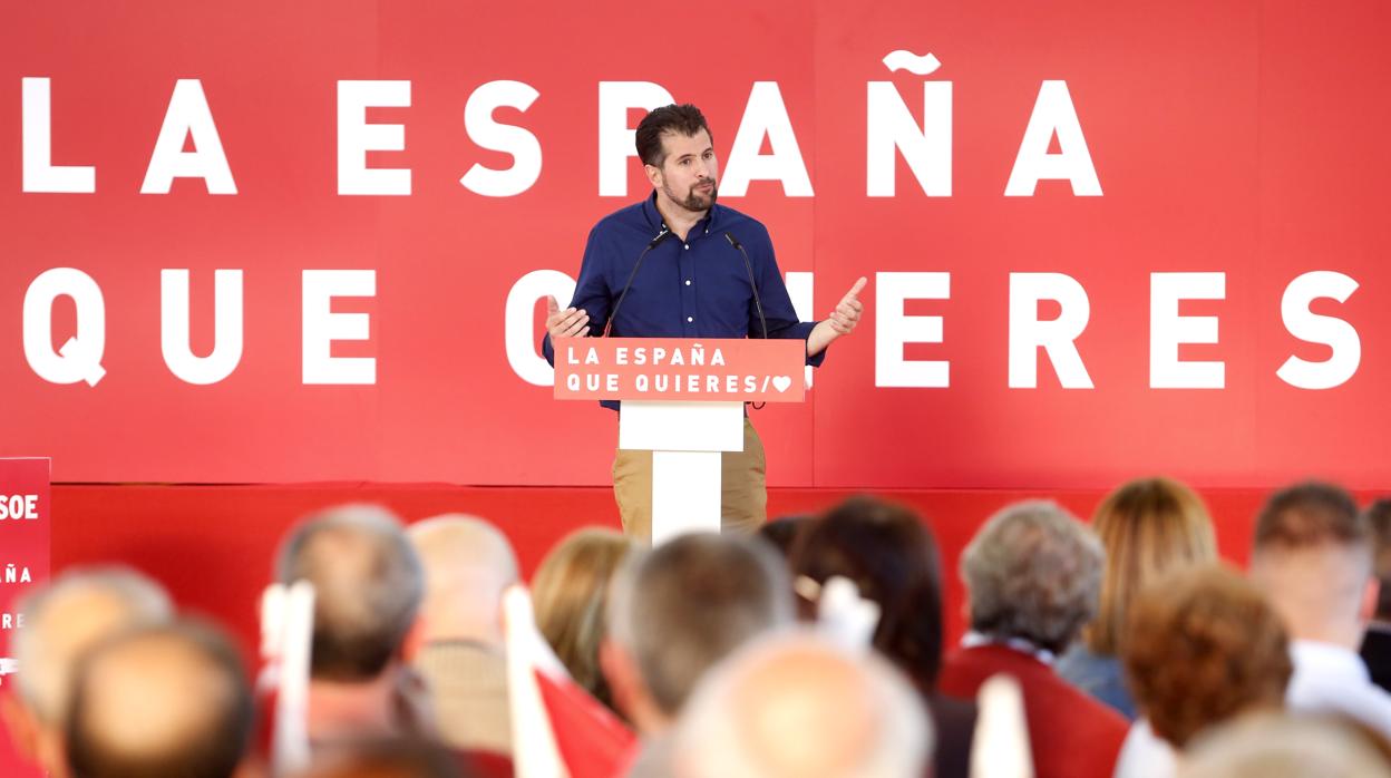 Luis Tudanca, durante un acto de campaña electoral en las elecciones autonómicas