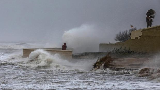 Los efectos del temporal dejan sin luz a 20.000 personas en la Comunidad Valenciana