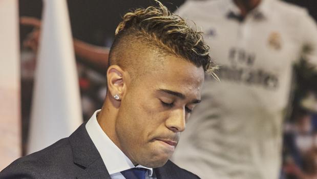 Intentan robar a Mariano, jugador del Real Madrid, al salir de la tienda de Louis Vuitton en Serrano