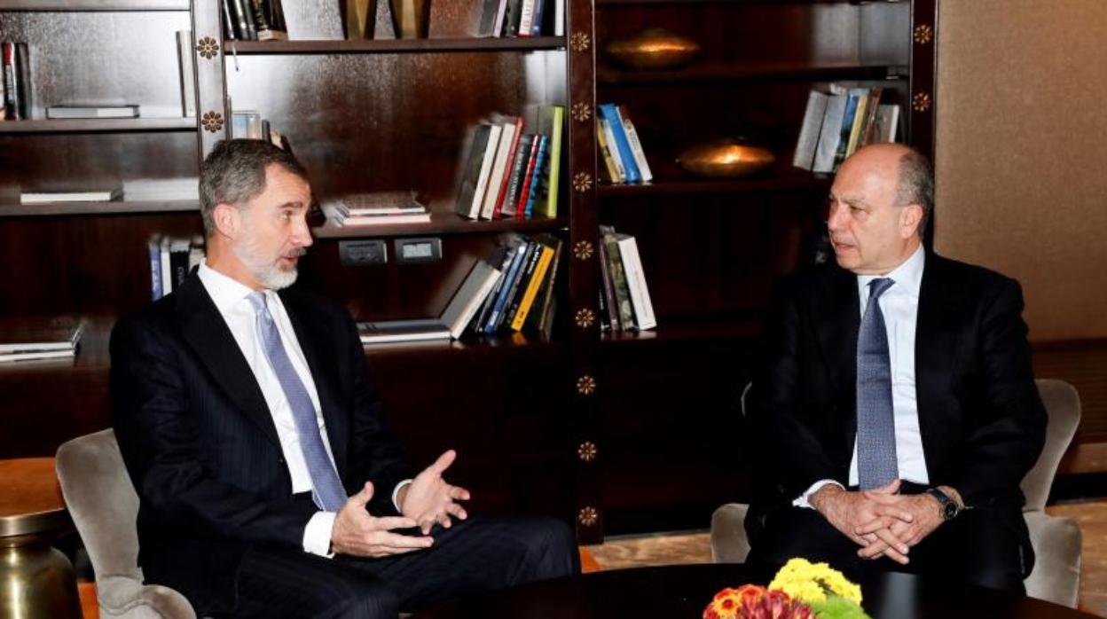 Don Felipe, durante la reunión mantenida con el presidente de la Federación de Comunidades Judías de España, Isaac Querub, en Jerusalén (Israel)