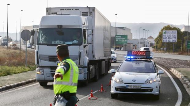 La Guardia Civil «caza» a un conductor drogado en Orense que circulaba a 212 km/h