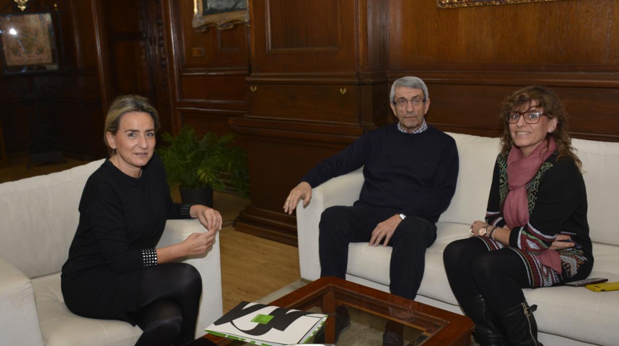 MIlagros Tolón, Joaquín Sánchez Garrido y Ana Abellán