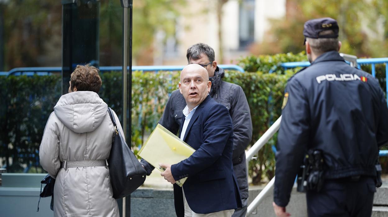 La Audiencia Nacional pide embargar al abogado de Torra y Puigdemont