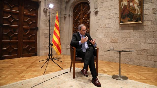 Torra espera sacar una fecha para el referéndum de la mesa de negociación con Sánchez