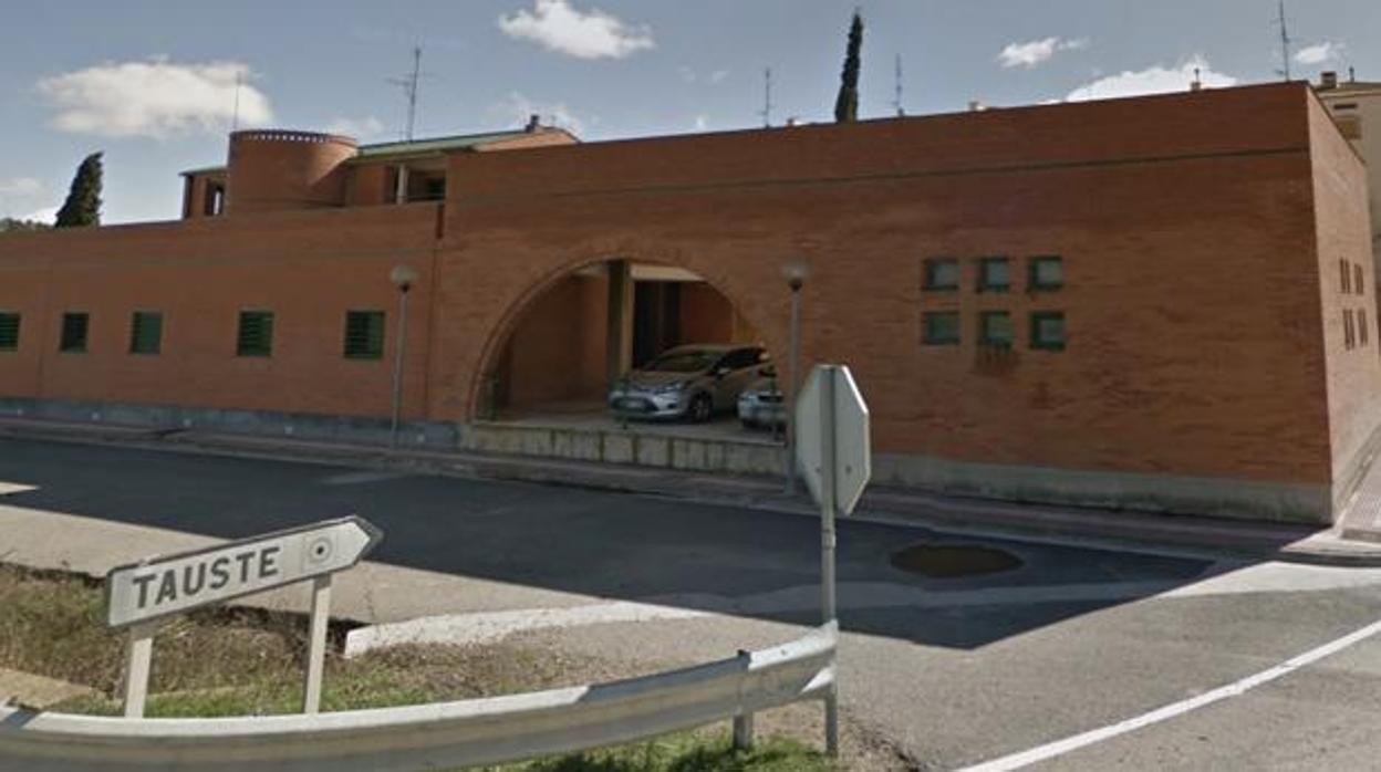 Centro de Salud de Tauste, donde la víctima recibió los primeros auxilios y desde donde se avisó a la Guardia Civil. El herido fue evacuado al Hospital Clínico de Zaragoza