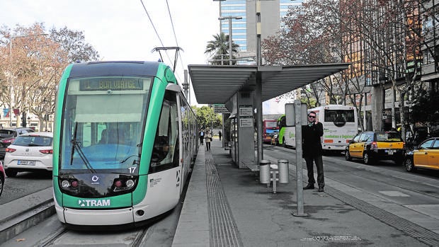 Vecinos en pie de guerra por el tranvía de Colau