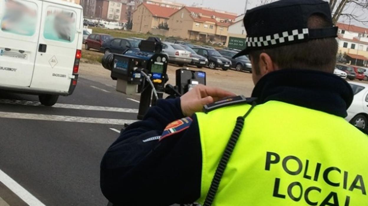 Imagen de archivo de un control de tráfico de la Policía Local