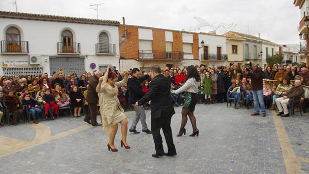 Miguel Esteban ofrece talleres para aprender a bailar la jota pujada