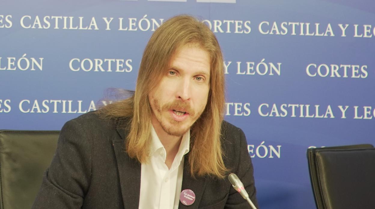 El líder de Podemos en Castilla y León, Pablo Fernández, este jueves en Valladolid